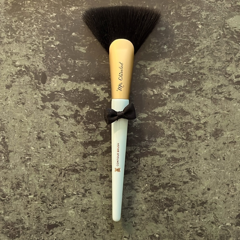 Too Faced Contour Brush